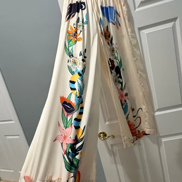 Luxxel Satin Printed Two-Piece Set | Worn 1x - Picture 6 of 6